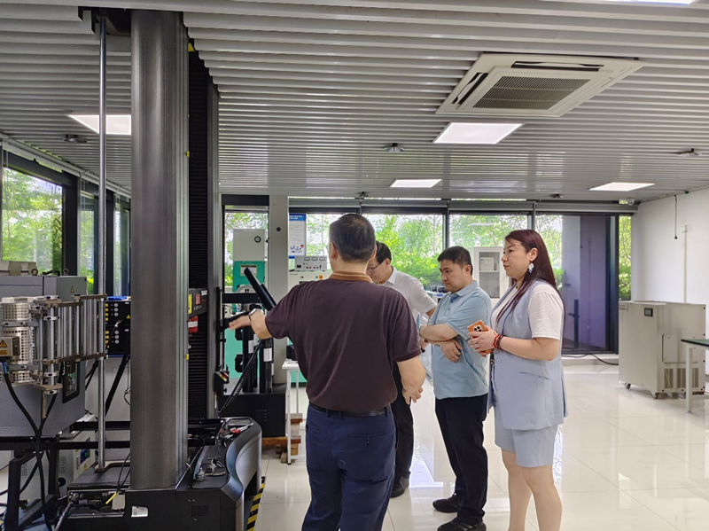 實驗室管理系統